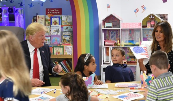 ترامپ پرچم کشورش را به اشتباه رنگ آمیزی کرد (+عکس)