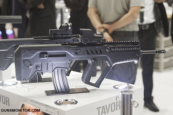 سلاح استاندارد نظامیان صهیونیست! (+تصاویر) سلاح استاندارد نظامیان صهیونیست! (+تصاویر)