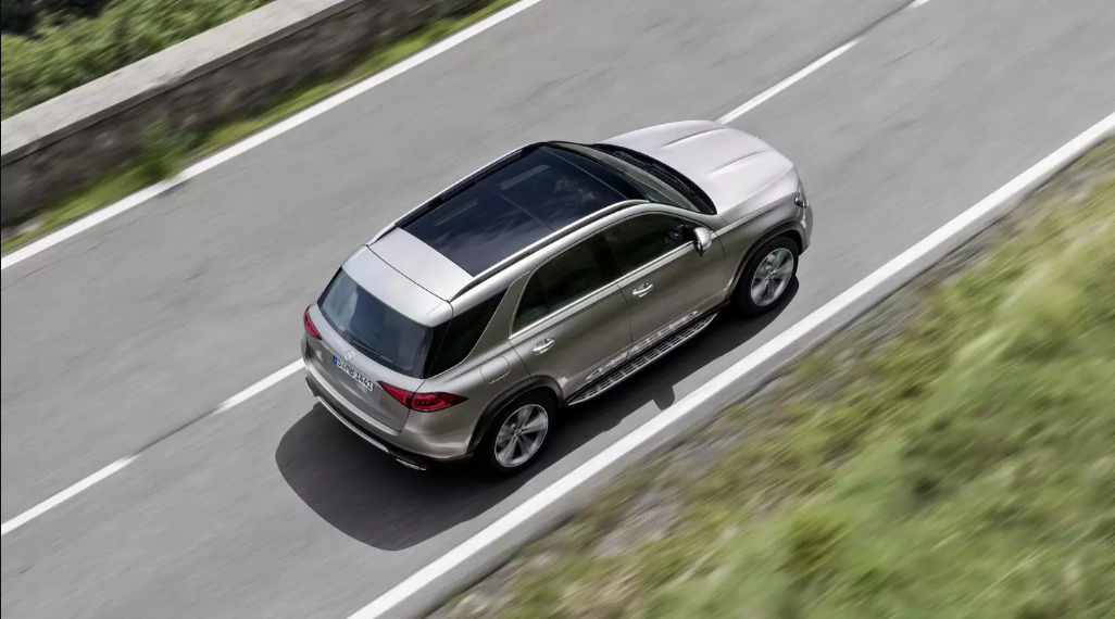 بنزهای آینده مانع پارک در خیابان های خطرناک بنزهای آینده مانع پارک در خیابان های خطرناک