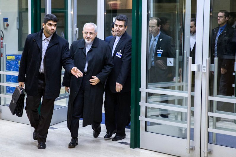 مطالبه ملی از مسؤولان در تمام دوره ها: پایبندی به مقررات بین المللی