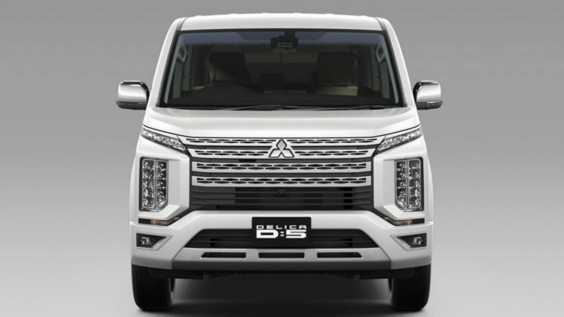 ترکیب مینیون و شاسی بلند در دلیکای میتسوبیشی ترکیب مینیون و شاسی بلند در دلیکای میتسوبیشی