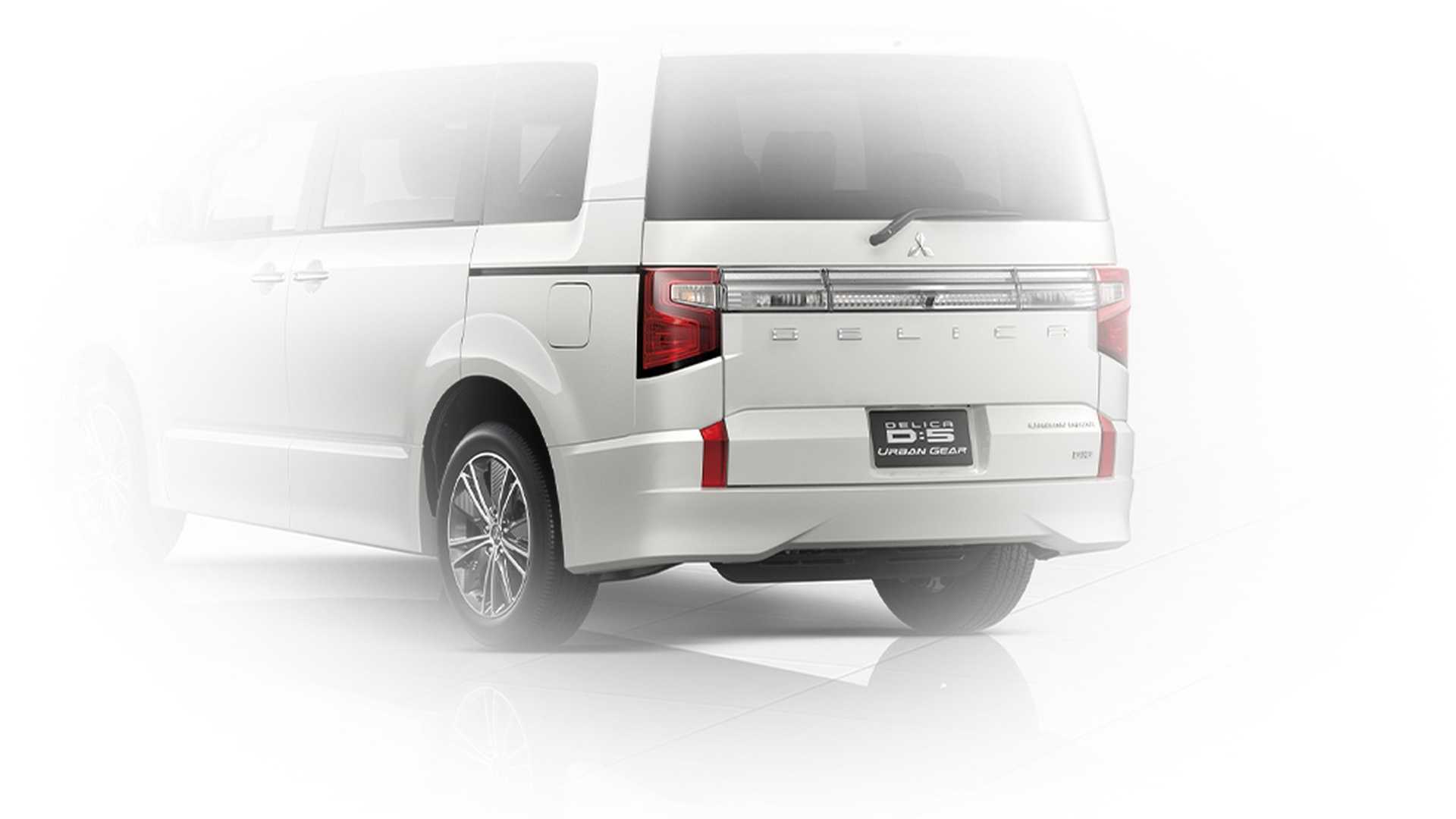 ترکیب مینیون و شاسی بلند در دلیکای میتسوبیشی ترکیب مینیون و شاسی بلند در دلیکای میتسوبیشی