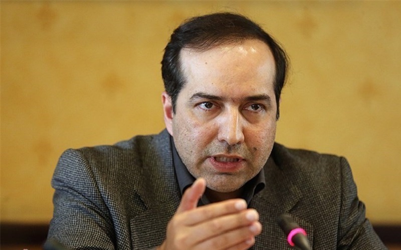 رضاکیانیان : آقایان محترم وزیر ارشاد و سرپرست سازمان سینمایی کشور، منتظر پاسختان هستم. رضاکیانیان : آقایان محترم وزیر ارشاد و سرپرست سازمان سینمایی کشور، منتظر پاسختان هستم.