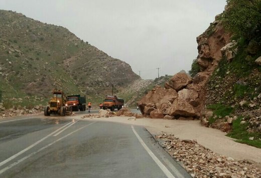 رئیس سازمان راهداری: محورهای اصلی لرستان امروز باز میشود رئیس سازمان راهداری: محورهای اصلی لرستان امروز باز میشود