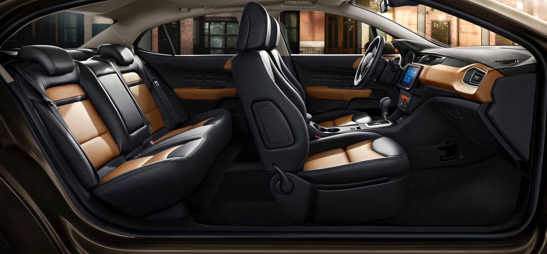 تحول فضای داخلی در سدان C4 سیتروئن تحول فضای داخلی در سدان C4 سیتروئن