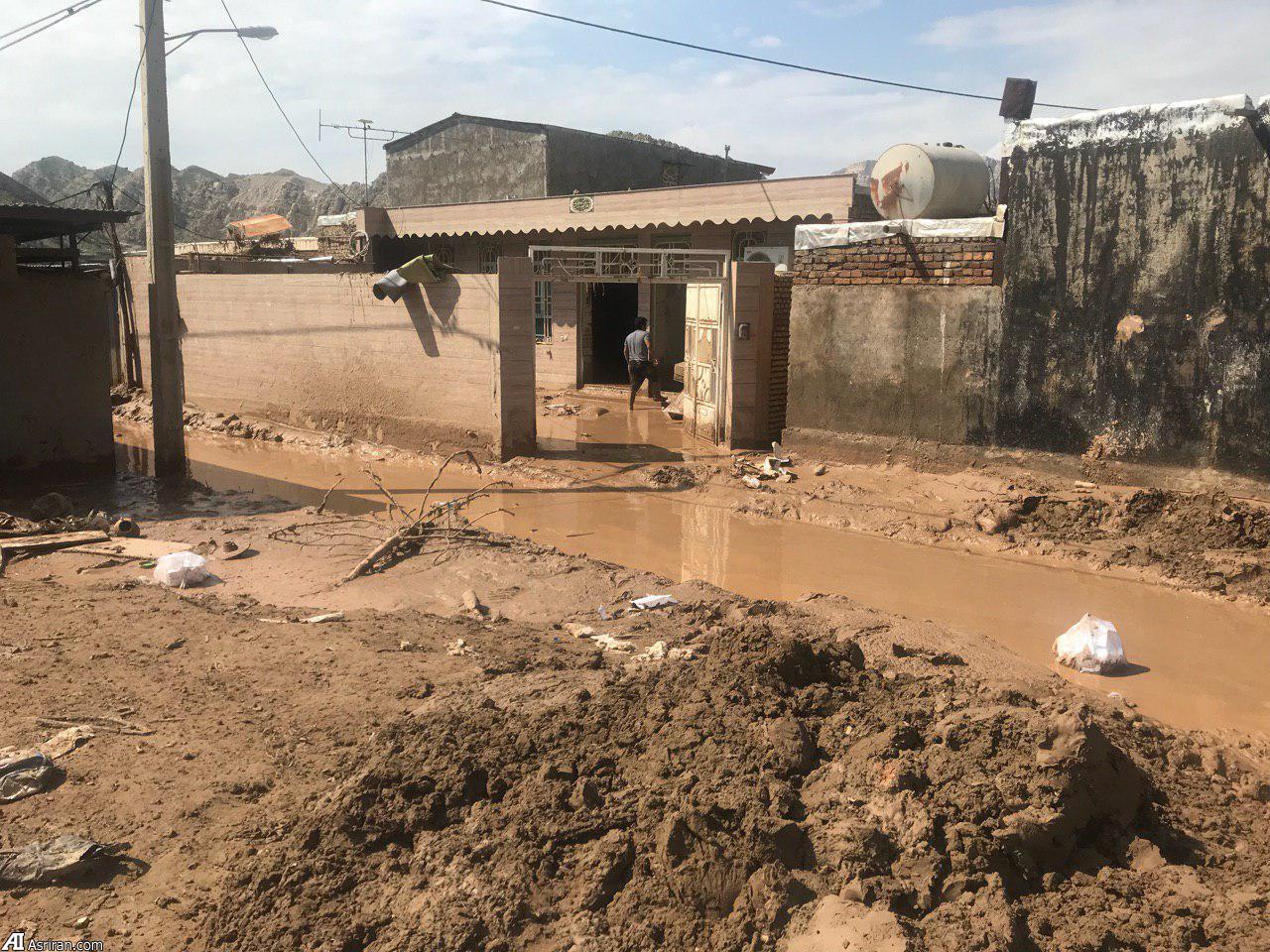 اهالی ده هنوز هم دل نکنده‌اند از «بابازید» سیل زده!