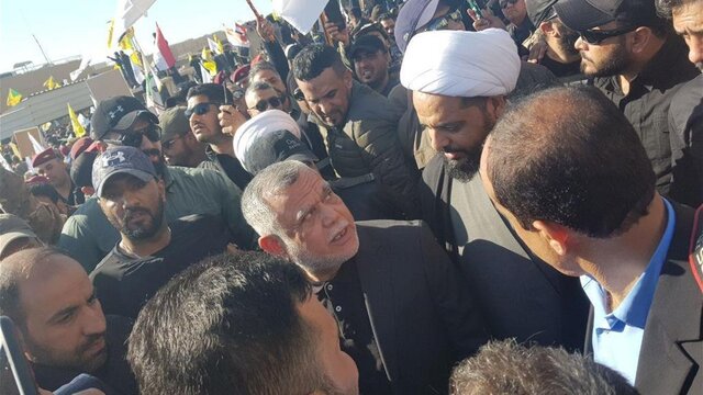 حمله به  سفارت آمریکا در بغداد و آتشسوزی در آن حمله به  سفارت آمریکا در بغداد و آتشسوزی در آن