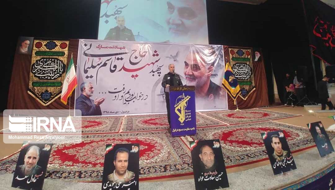 معاون قرارگاه خاتم: ۱۲۰ هزار سرباز دشمن در تیررس هستند معاون قرارگاه خاتم: ۱۲۰ هزار سرباز دشمن در تیررس هستند