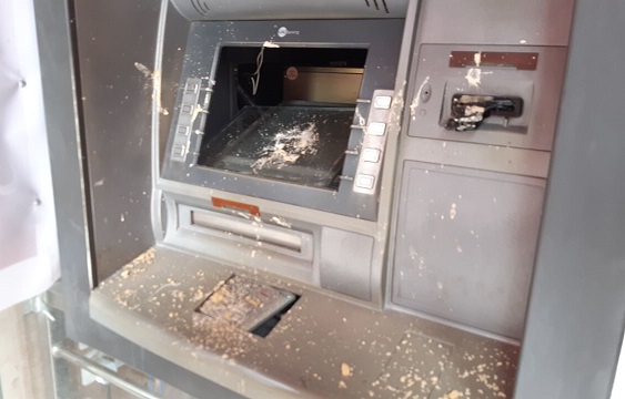 بازداشت تخریبکننده دستگاههای خودپرداز در داراب فارس بازداشت تخریبکننده دستگاههای خودپرداز در داراب فارس