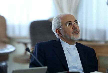 پیام اینستاگرامی ظریف: در برابر رویاهایی که بر زمین افتادند، تمام قد تعظیم میکنم پیام اینستاگرامی ظریف: در برابر رویاهایی که بر زمین افتادند، تمام قد تعظیم میکنم