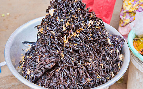 رتیل سرخ شده، کامبوج