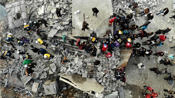 علیرغم یک آتشبس: حملات هوایی روسیه و سوریه در ادلب 18 کشته برجای گذاشت حملات هوایی سوریه و روسیه علیه شورشیان سوری