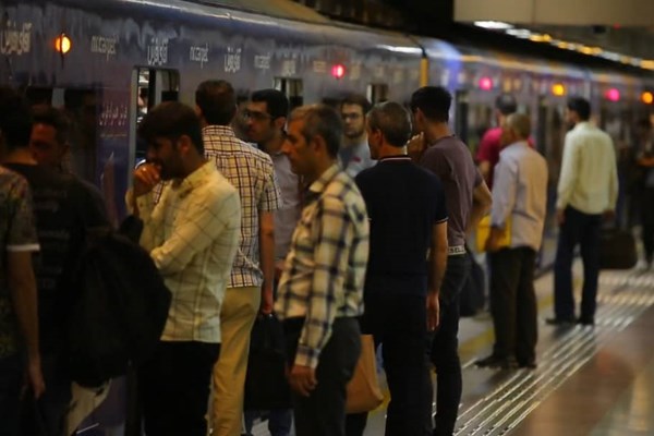 مدیرعامل مترو تهران: دولت قانون را اجرا نمی‌کند/ جهانگیری از 6 هزار میلیارد هیچ پولی به مترو نداد