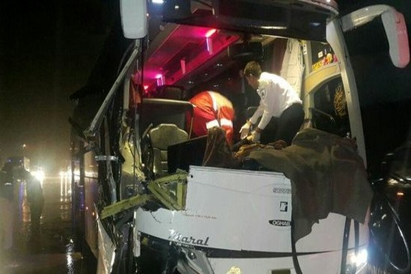 25 مصدوم در حادثه واژگونی اتوبوس در پاکدشت تهران 25 مصدوم در حادثه واژگونی اتوبوس در پاکدشت تهران