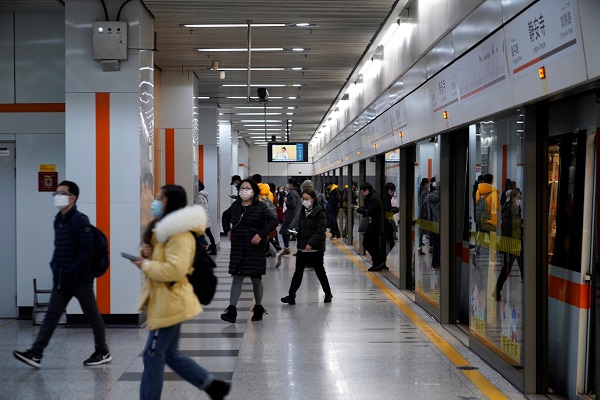 کرونا: عامل افزایش تورم در چین/ بازگشت کارمندان به دفاتر کار و احتمال باز شدن کارخانه های خودروسازی بازگشت چین به کار