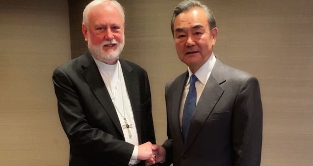 وزاری خارجه واتیکان و چین