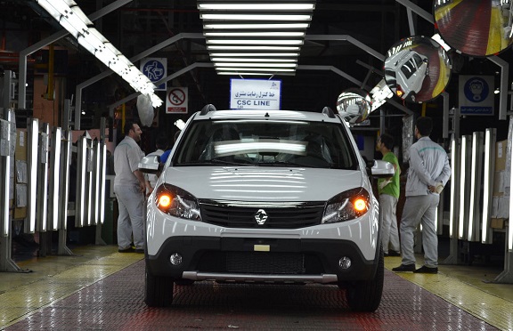 ترخیص قطعات باقی مانده  رنو در گمرک / آغاز تولید 3 هزار ساندرو و پارس تندر برای پاسخ به تعهدات معوق (+ جزئیات) ترخیص قطعات باقی مانده  رنو در گمرک / آغاز تولید 3 هزار ساندرو و پارس تندر برای پاسخ به تعهدات معوق (+ جزئیات)