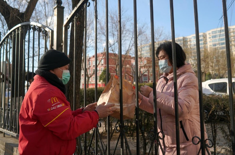 تم جهانی کشورها: تجمع ممنوع، سفرها محدود و مدارس تعطیل (+عکس)/ کرونا همچنان شیوع مییابد کرونا جهان