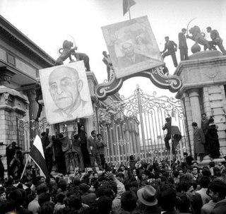 گام جا مانده مصدق در قراردادهای نفتی گام جا مانده مصدق در قراردادهای نفتی