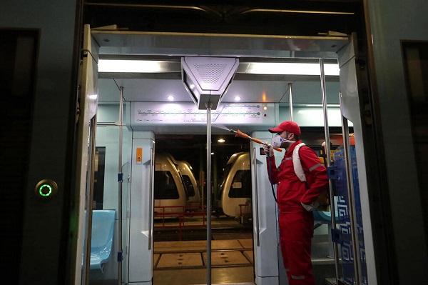 ضد عفونی واگن‌های مترو 