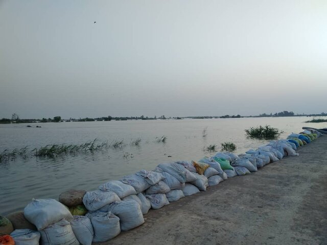 اعزام ماشینآلات سنگین شرکت نفت و گاز آغاجاری به شادگان اعزام ماشینآلات سنگین شرکت نفت و گاز آغاجاری به شادگان