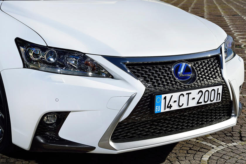 ویژگیهای جایگزین احتمالی خودروی شهری لکسس CT ویژگیهای جایگزین احتمالی خودروی شهری لکسس CT