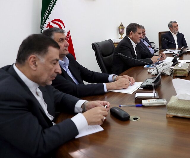 تاکید جهانگری بر سرعت برای راه اندازی و تکمیل سامانههای مبارزه با قاچاق کالا و ارز تاکید جهانگری بر سرعت برای راه اندازی و تکمیل سامانههای مبارزه با قاچاق کالا و ارز