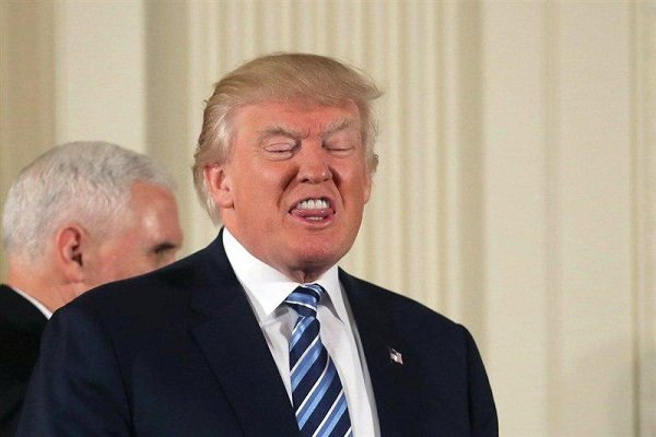 تلاش سناتورها برای توقف اقدامات ضدایرانی ترامپ تلاش سناتورها برای توقف اقدامات ضدایرانی ترامپ