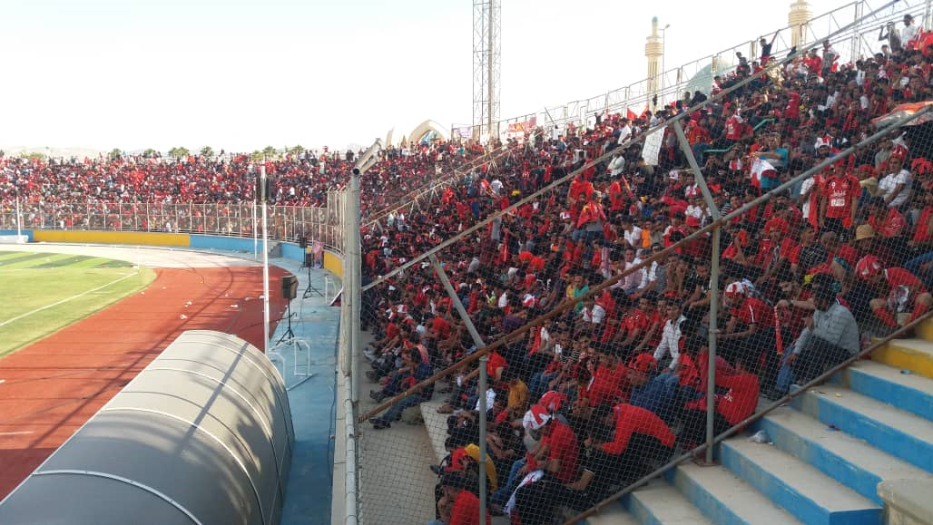 درگیری هواداران پرسپولیس و پارس جنوبی جم