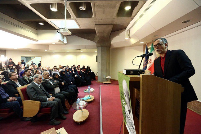 سروش محلاتی: دغدغه آئینهوند، دغدغه اتصال به ریشه و انطباق با زمان است سروش محلاتی: دغدغه آئینهوند، دغدغه اتصال به ریشه و انطباق با زمان است