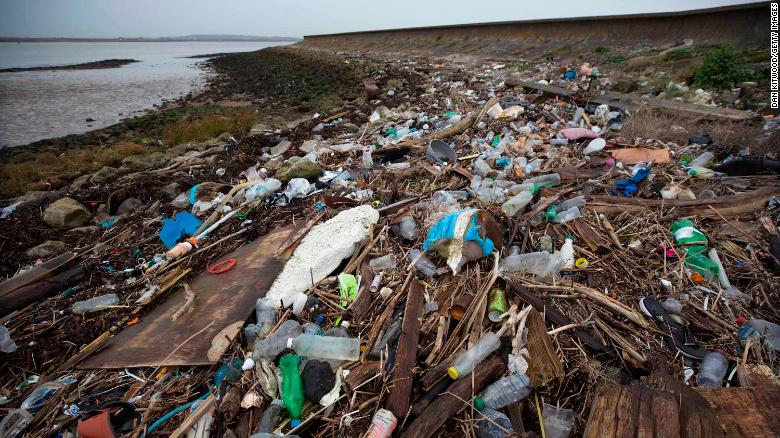 کانادا: یکبار مصرفهای پلاستیکی  کانادا: یکبار مصرفهای پلاستیکی