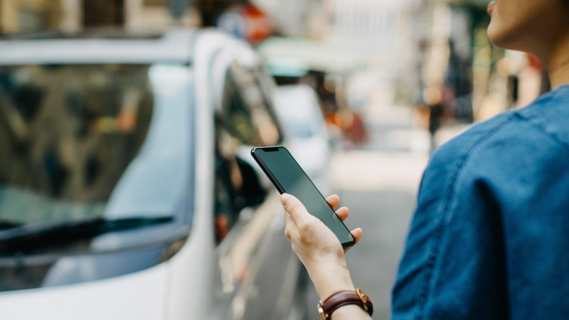 ۱۰ نکته برای تجربه سفری امن در تاکسی اینترنتی