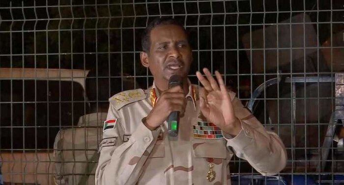 شورای نظامی سودان: برای تشکیل حکومت غیرنظامی تا سه ماه آینده آماده ایم شورای نظامی سودان: برای تشکیل حکومت غیرنظامی تا سه ماه آینده آماده ایم