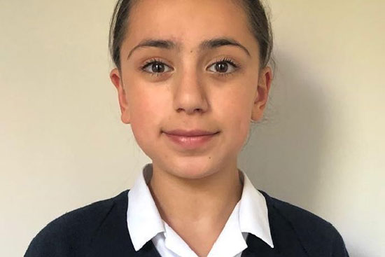 تارا شریفی؛ دختر ایرانی باهوشتر از اینشتین و هاوکینگ! (+عکس) تارا شریفی؛ دختر ایرانی باهوشتر از اینشتین و هاوکینگ! (+عکس)