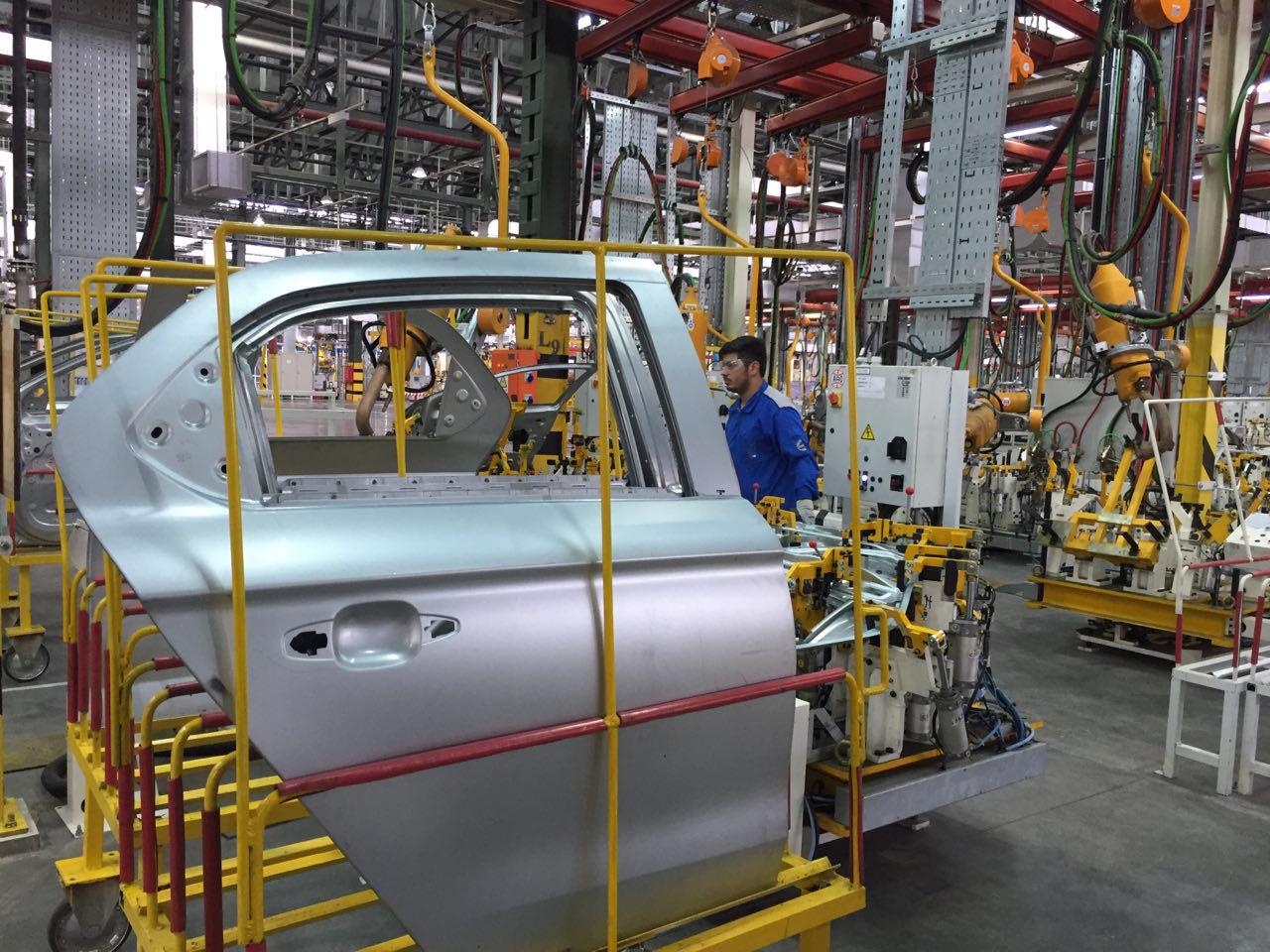 مدیر عامل ایران خودرو: اخذ خسارت 150 میلیون یورویی از پژوی فرانسه به دلیل ترک ایران مدیر عامل ایران خودرو: اخذ خسارت 150 میلیون یورویی از پژوی فرانسه به دلیل ترک ایران