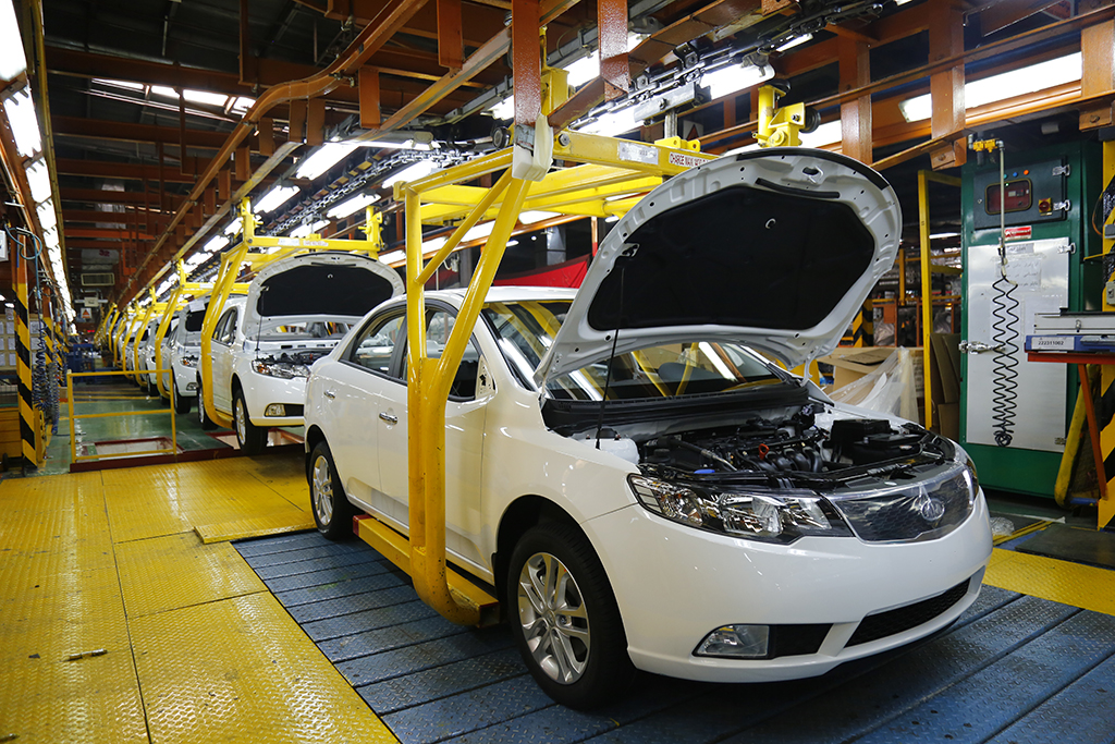 وزارت صمت: مشتریان سراتو نگران ایفای تعهدات نباشند/ هیچ تصمیمی برای واردات خودرو نداریم وزارت صمت: مشتریان سراتو نگران ایفای تعهدات نباشند/ هیچ تصمیمی برای واردات خودرو نداریم