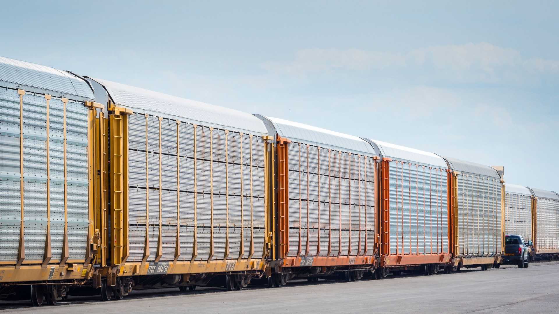 بکسل 450 تن با یک فورد الکتریکی بکسل 450 تن با یک فورد الکتریکی