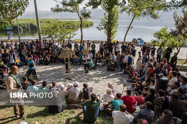 معرفی آثار بخش بینالملل جشنواره تئاتر مریوان معرفی آثار بخش بینالملل جشنواره تئاتر مریوان