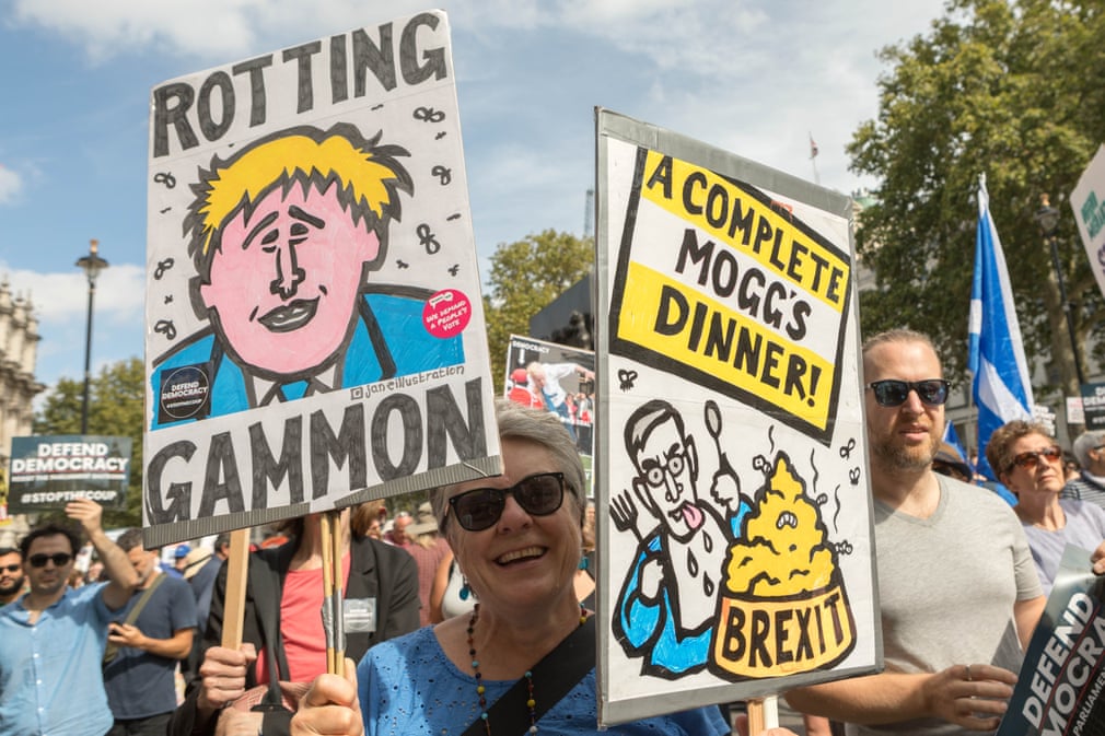 پایان بازی تعلیق پارلمان بریتانیا با اعتراض هزار نفری پایان بازی تعلیق پارلمان بریتانیا با اعتراض هزار نفری