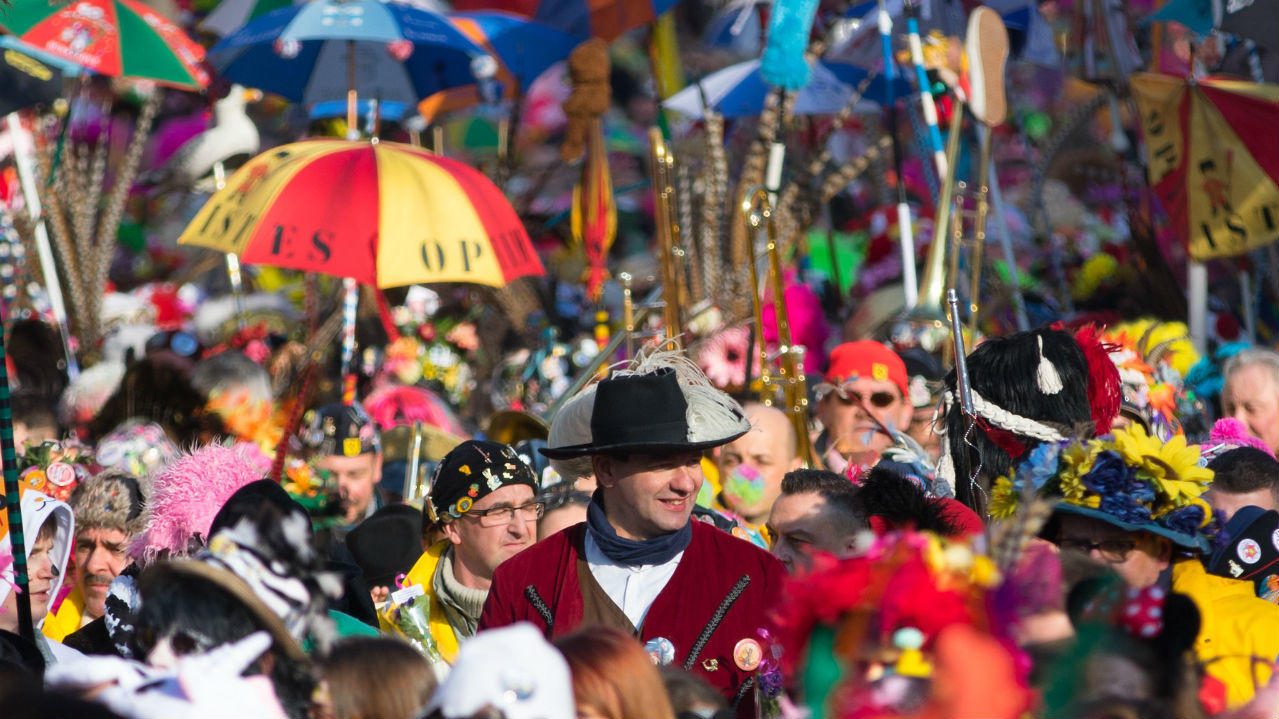 از دانکرک تا پاریس/ اتوبوسهای رایگان به قلب پایتخت فرانسه میرسد از دانکرک تا پاریس/ اتوبوسهای رایگان به قلب پایتخت فرانسه میرسد