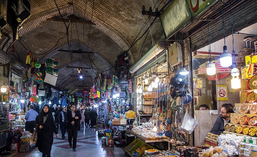 قیمت خودرو و ۸۰ قلم کالای پرمصرف کاهشی شد/ ورود بسیج به کنترل بازار قیمت خودرو و ۸۰ قلم کالای پرمصرف کاهشی شد/ ورود بسیج به کنترل بازار