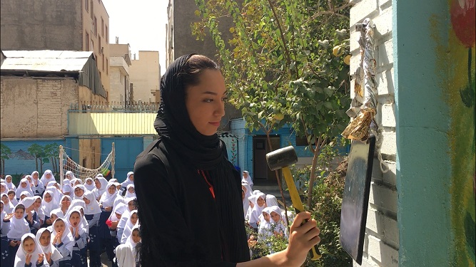 زنگ آغاز سال تحصیلی امسال با قهرمان المپیک، کیمیا علیزاده زنگ آغاز سال تحصیلی امسال با قهرمان المپیک، کیمیا علیزاده