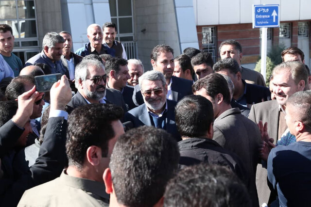 وزیر کشور: تصمیمات لازم برای حل مشکلات مرز باشماق گرفته شد وزیر کشور: تصمیمات لازم برای حل مشکلات مرز باشماق گرفته شد