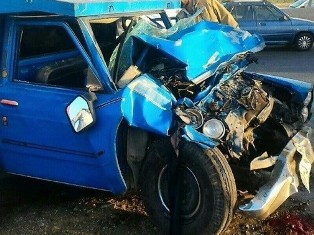 تصادف مینی بوس حامل کارگران شرکت کاله در جاده هراز تصادف مینی بوس حامل کارگران شرکت کاله در جاده هراز