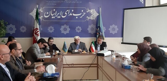 عارف: ابهاماتی درباره اغتشاشات اخیر و کشته‌شده‌ها وجود دارد