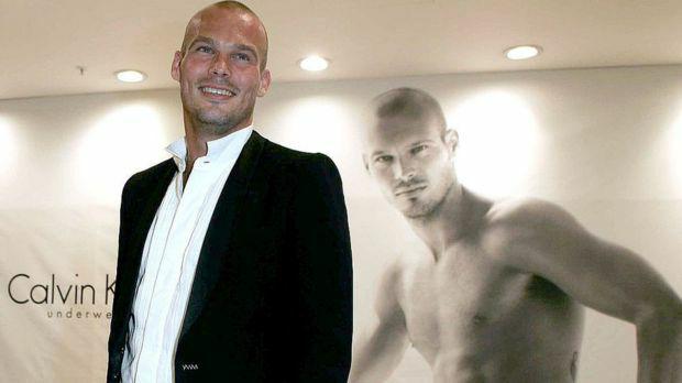 مربی جدید آرسنال، از تبلیغ لباس زیر تا سرمربیگری فوتبال مربی جدید آرسنال، از تبلیغ لباس زیر تا سرمربیگری فوتبال