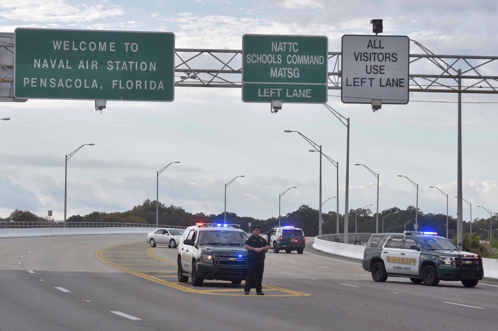 عذرخواهی تلفنی پادشاه سعودی از ترامپ به خاطر تیراندازی نظامی سعودی در آمریکا تیراندازی در آمریکا