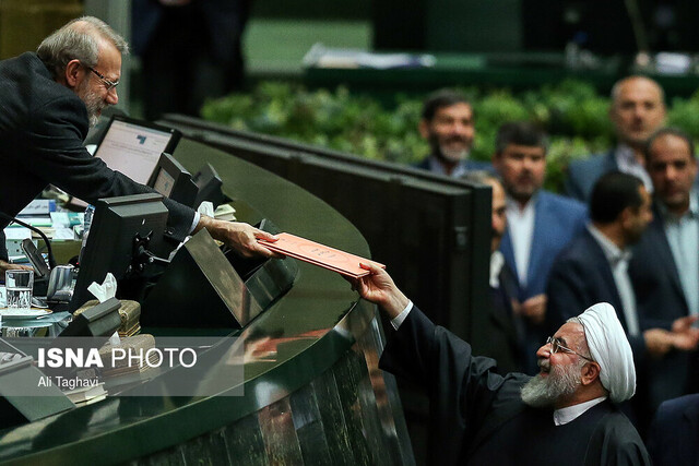 عضو هیات رییسه مجلس: رئیسجمهور فردا برای تقدیم لایحه بودجه ۹۹ به مجلس میآید عضو هیات رییسه مجلس: رئیسجمهور فردا برای تقدیم لایحه بودجه ۹۹ به مجلس میآید