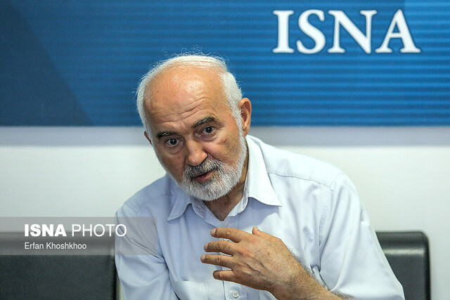 احمد توکلی: کارت هوشمند غذا توزیع کنید احمد توکلی: کارت هوشمند غذا توزیع کنید