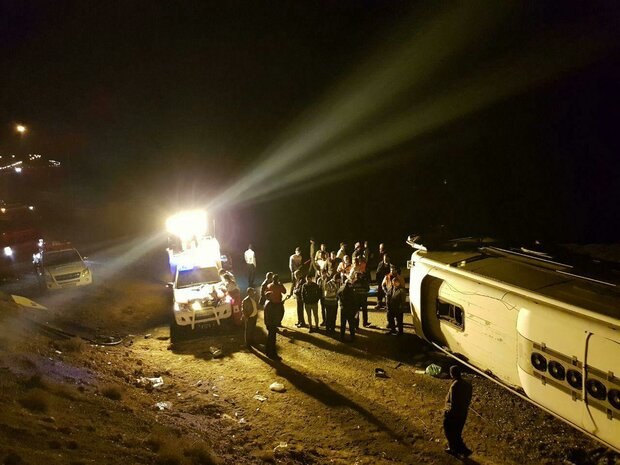 21 مصدوم در پی واژگونی اتوبوس در جاده مرند- تبریز 21 مصدوم در پی واژگونی اتوبوس در جاده مرند- تبریز